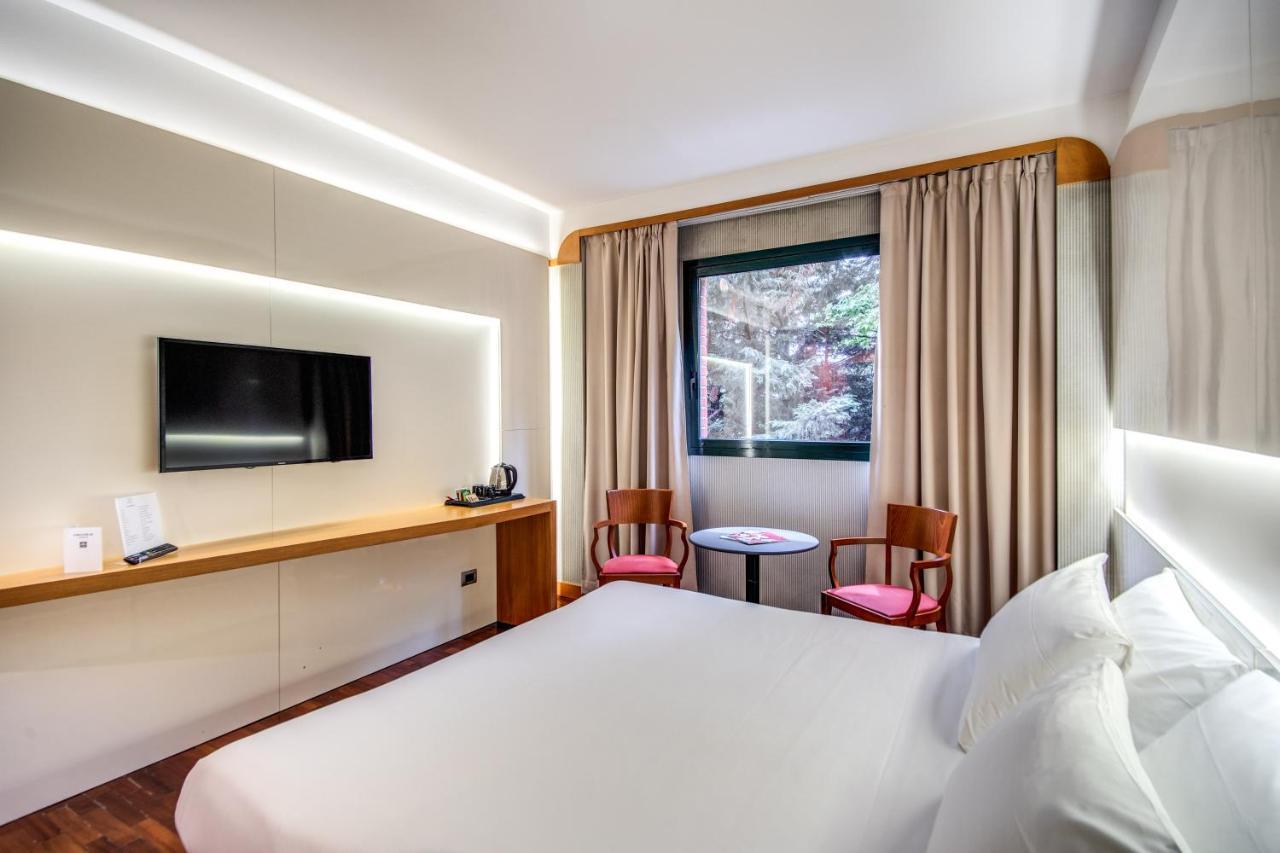 Hotel Della Rotonda Saronno Dış mekan fotoğraf